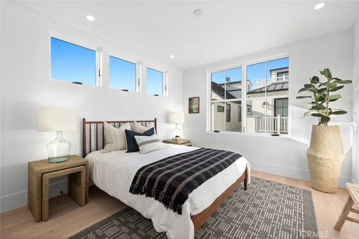 1416 E Balboa Boulevard, Newport Beach, California 92661