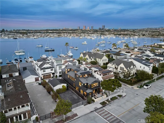 1416 E Balboa Boulevard, Newport Beach, California 92661