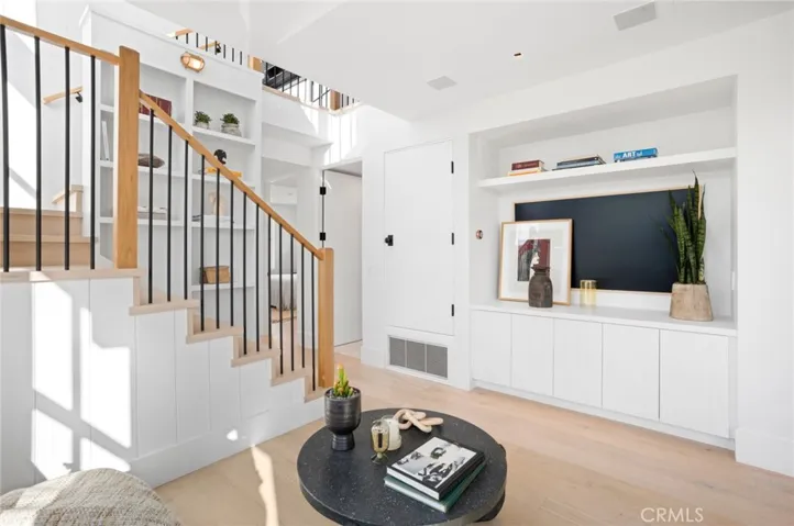1416 E Balboa Boulevard, Newport Beach, California 92661