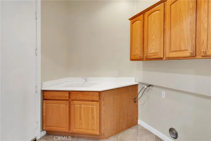 11018 Rockaway Glen Road, Apple Valley, California 92308