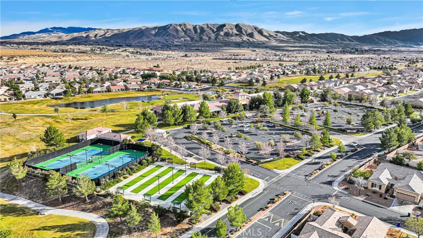 11018 Rockaway Glen Road, Apple Valley, California 92308