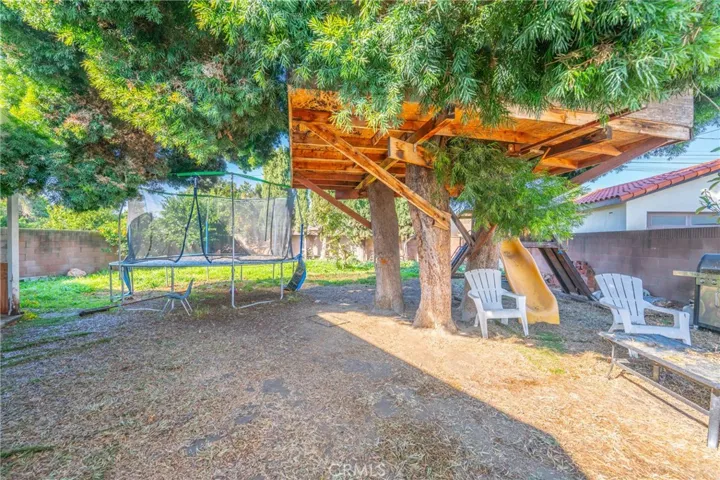 10609 Newville Avenue, Downey, California 90241