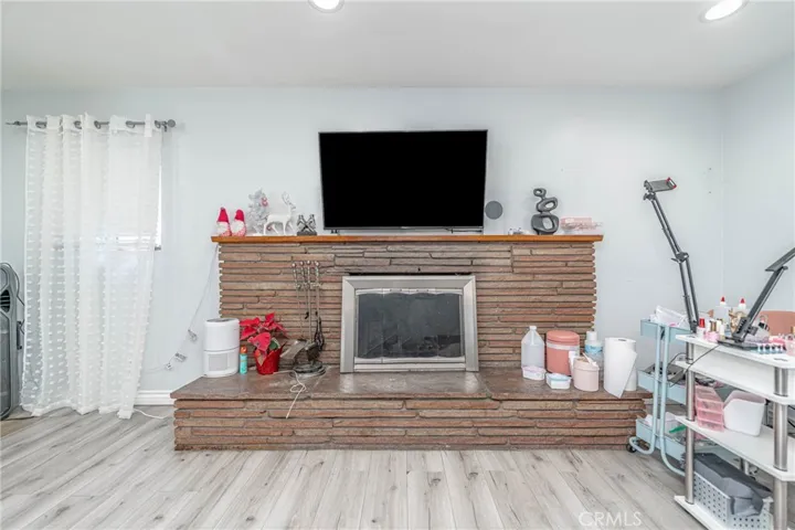 10609 Newville Avenue, Downey, California 90241