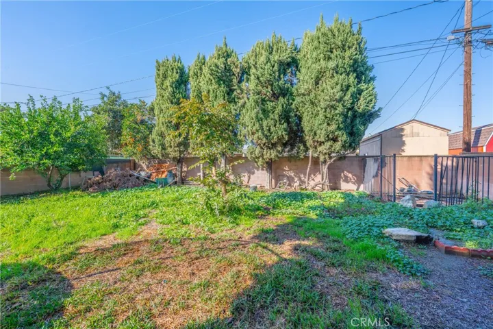 10609 Newville Avenue, Downey, California 90241