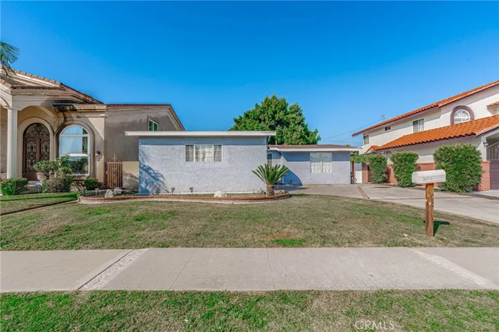 10609 Newville Avenue, Downey, California 90241