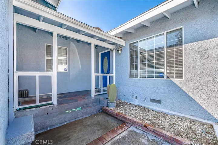 10609 Newville Avenue, Downey, California 90241