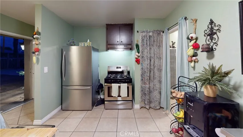 7018 Olive Street, Highland, California 92346
