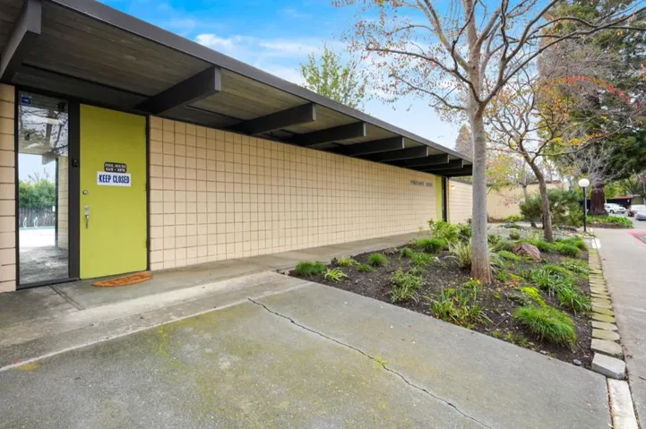 1050 Pomeroy Avenue, Santa Clara, California 95051