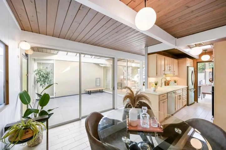 1050 Pomeroy Avenue, Santa Clara, California 95051