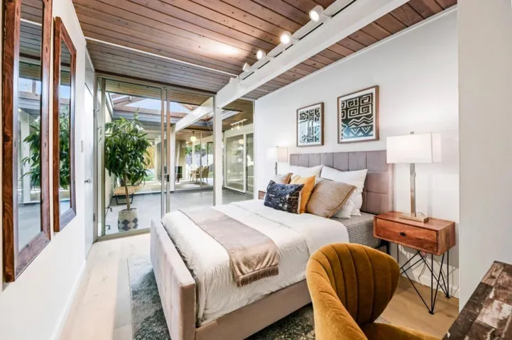1050 Pomeroy Avenue, Santa Clara, California 95051