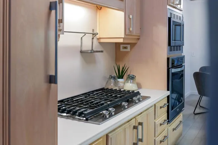 1050 Pomeroy Avenue, Santa Clara, California 95051