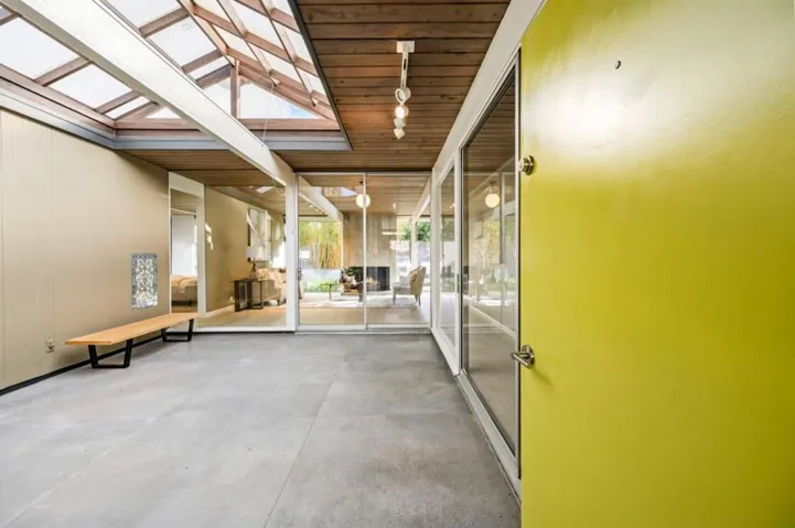 1050 Pomeroy Avenue, Santa Clara, California 95051