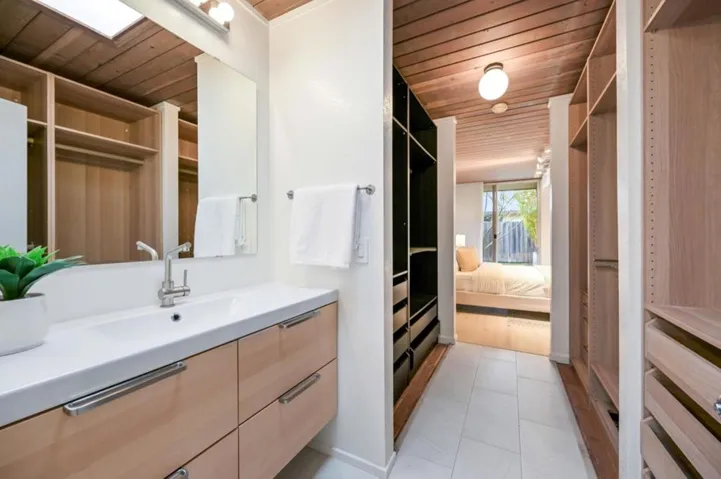 1050 Pomeroy Avenue, Santa Clara, California 95051