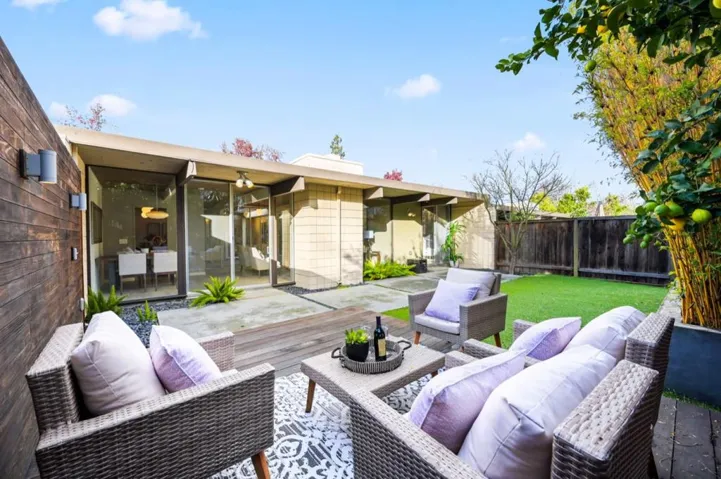 1050 Pomeroy Avenue, Santa Clara, California 95051