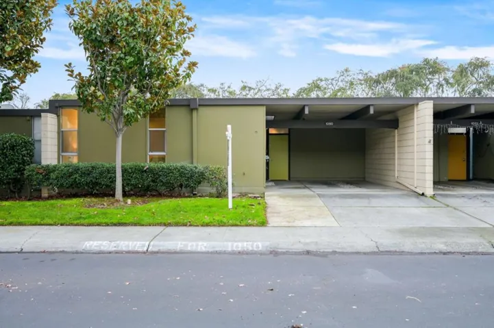 1050 Pomeroy Avenue, Santa Clara, California 95051