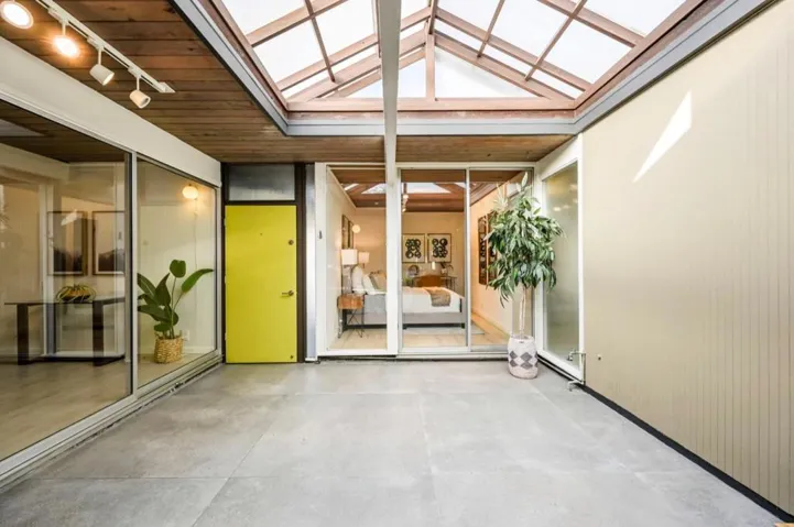 1050 Pomeroy Avenue, Santa Clara, California 95051