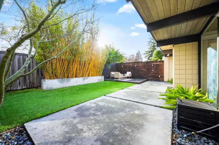 1050 Pomeroy Avenue, Santa Clara, California 95051