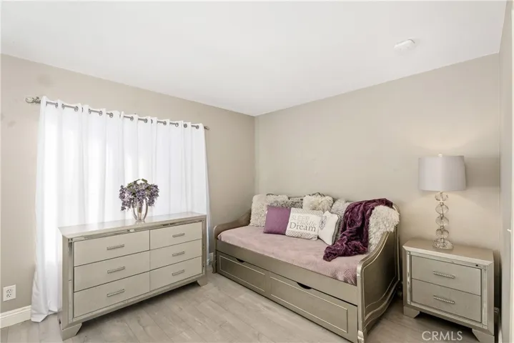 second bedroom on the opposite side of the primary bedroom