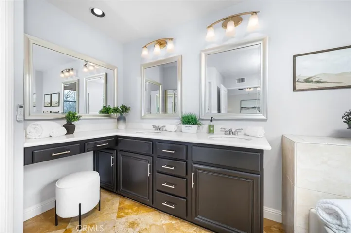 17 Paseo Brezo, Rancho Santa Margarita, California 92688