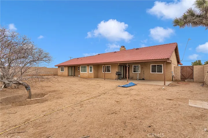 9035 Bonanza Road, Phelan, California 92371