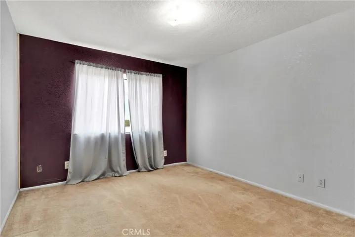 9035 Bonanza Road, Phelan, California 92371