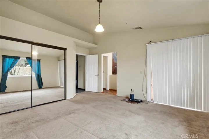 9035 Bonanza Road, Phelan, California 92371