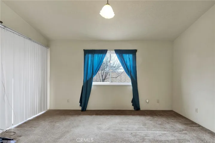 9035 Bonanza Road, Phelan, California 92371