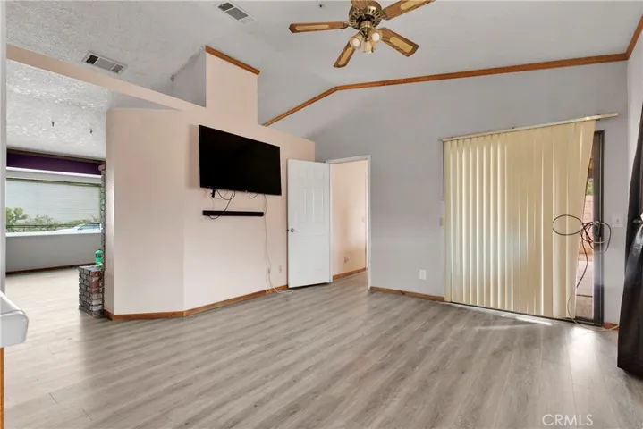 9035 Bonanza Road, Phelan, California 92371