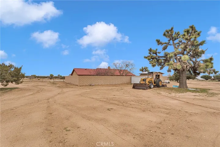 9035 Bonanza Road, Phelan, California 92371