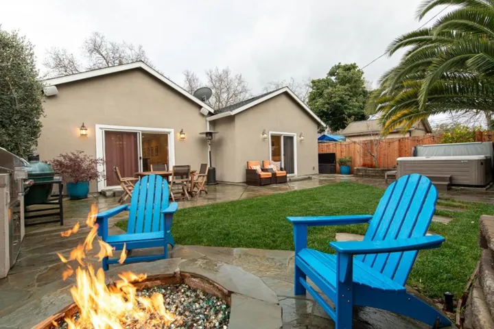 315 E Street, Redwood City, California 94063