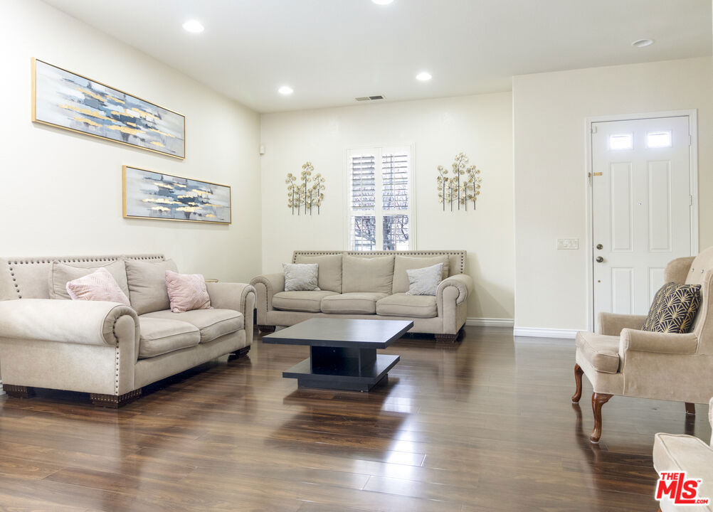 17778 Camino San Simeon, Moreno Valley, California 92551 home-pic-3