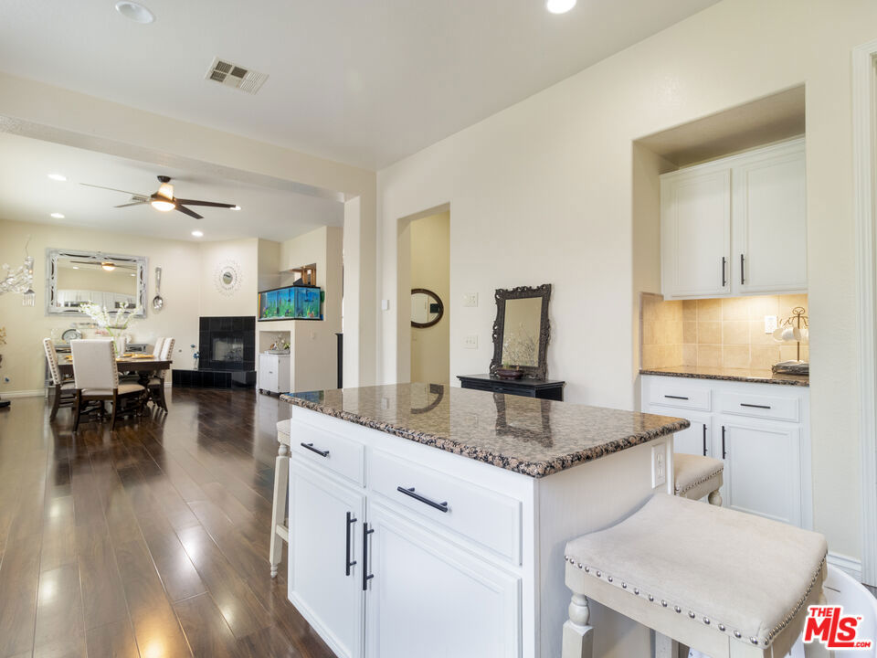 17778 Camino San Simeon, Moreno Valley, California 92551 home-pic-7