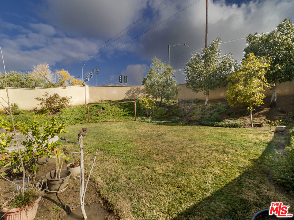 17778 Camino San Simeon, Moreno Valley, California 92551 home-pic-19