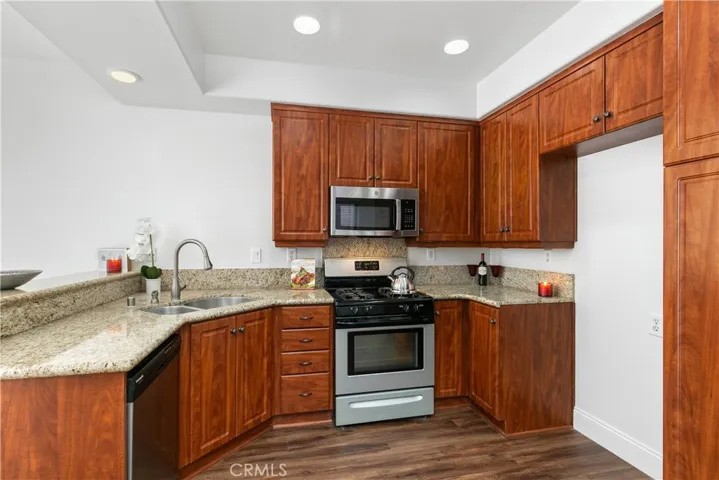 Great Counter Space for All Your Cooking Needs!