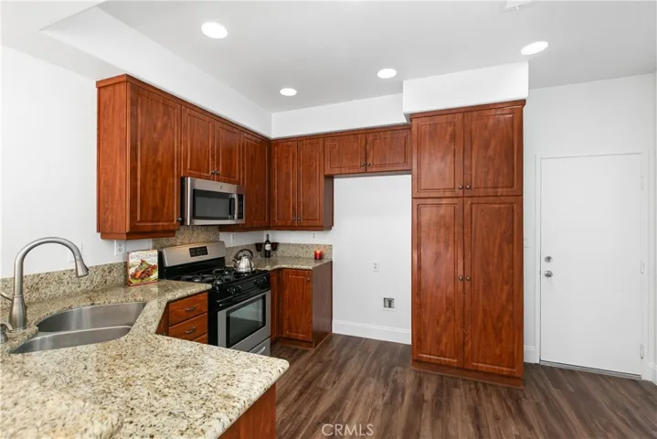 1206 S Country Glen Way, Anaheim Hills, California 92808