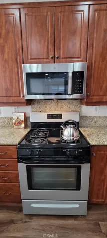 Stainless Gas Range with Microwave