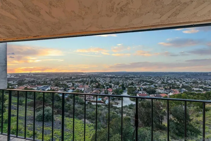 6356 Caminito Estrellado, San Diego, California 92120