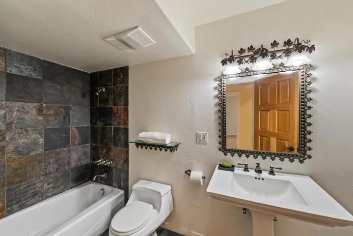 6356 Caminito Estrellado, San Diego, California 92120