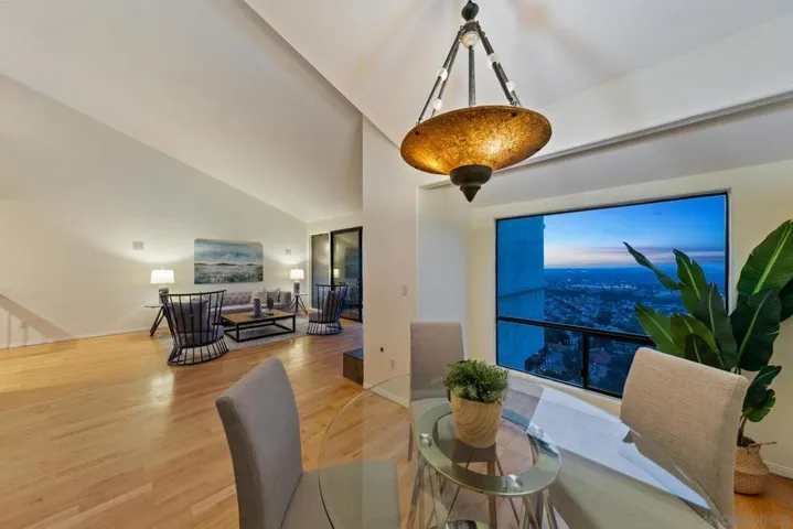 6356 Caminito Estrellado, San Diego, California 92120