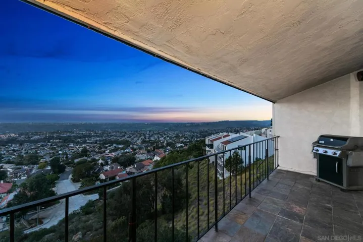 6356 Caminito Estrellado, San Diego, California 92120
