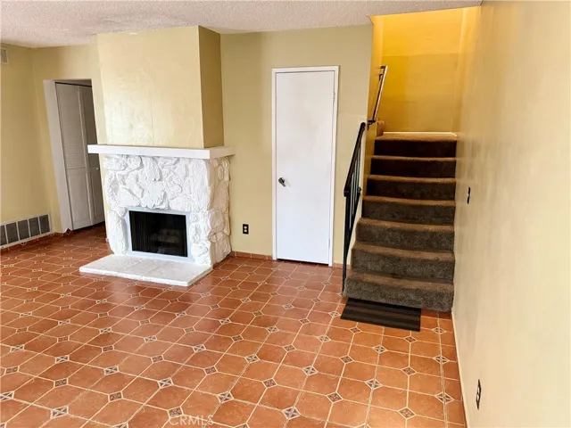 576 Spring Road 71, Moorpark, California 93021