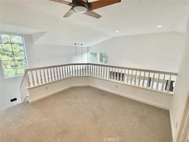 spacious loft/could be 3rd bedroom