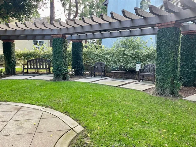nearby greenbelt/seating area