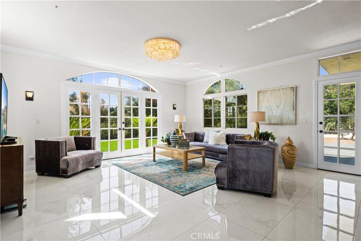 1975 Chota Road, La Habra Heights, California 90631