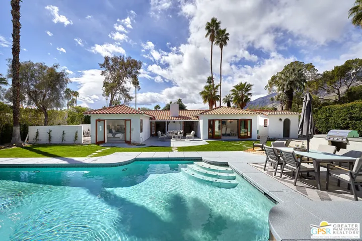 810 E Paseo El Mirador, Palm Springs, California 92262