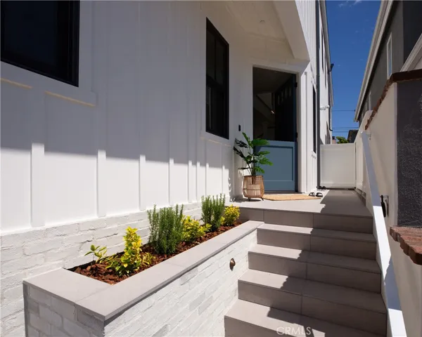 540 3rd Street, Manhattan Beach, California 90266