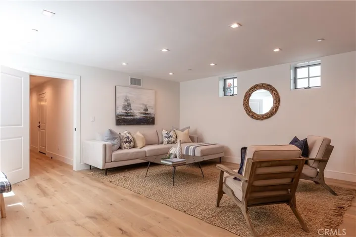 540 3rd Street, Manhattan Beach, California 90266