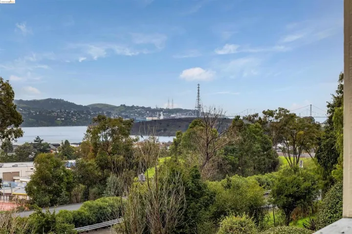 900 Southampton Rd 80, Benicia, California 94510