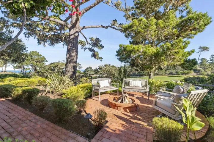 2933 Old 17 Mile Drive, Pebble Beach, California 93953