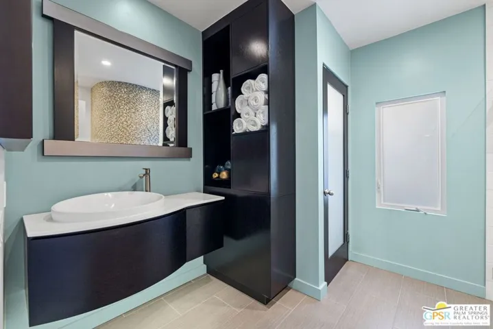 1240 S Calle Rolph, Palm Springs, California 92264